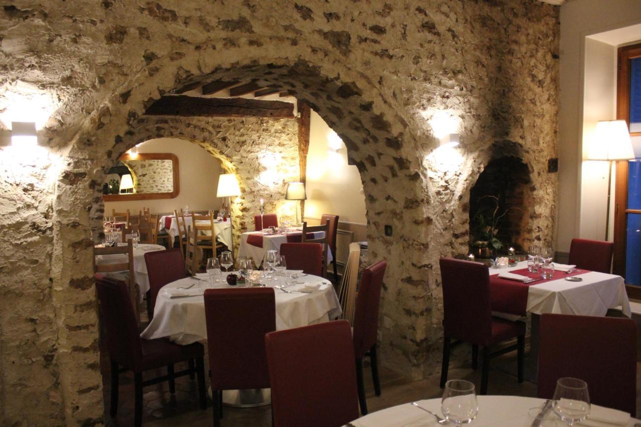Logis Hotel & Restaurant - Le Manoir De Sauvegrain Saint-Lambert  Bagian luar foto