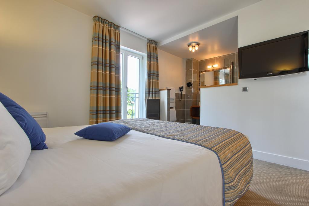 Logis Hotel & Restaurant - Le Manoir De Sauvegrain Saint-Lambert  Bagian luar foto