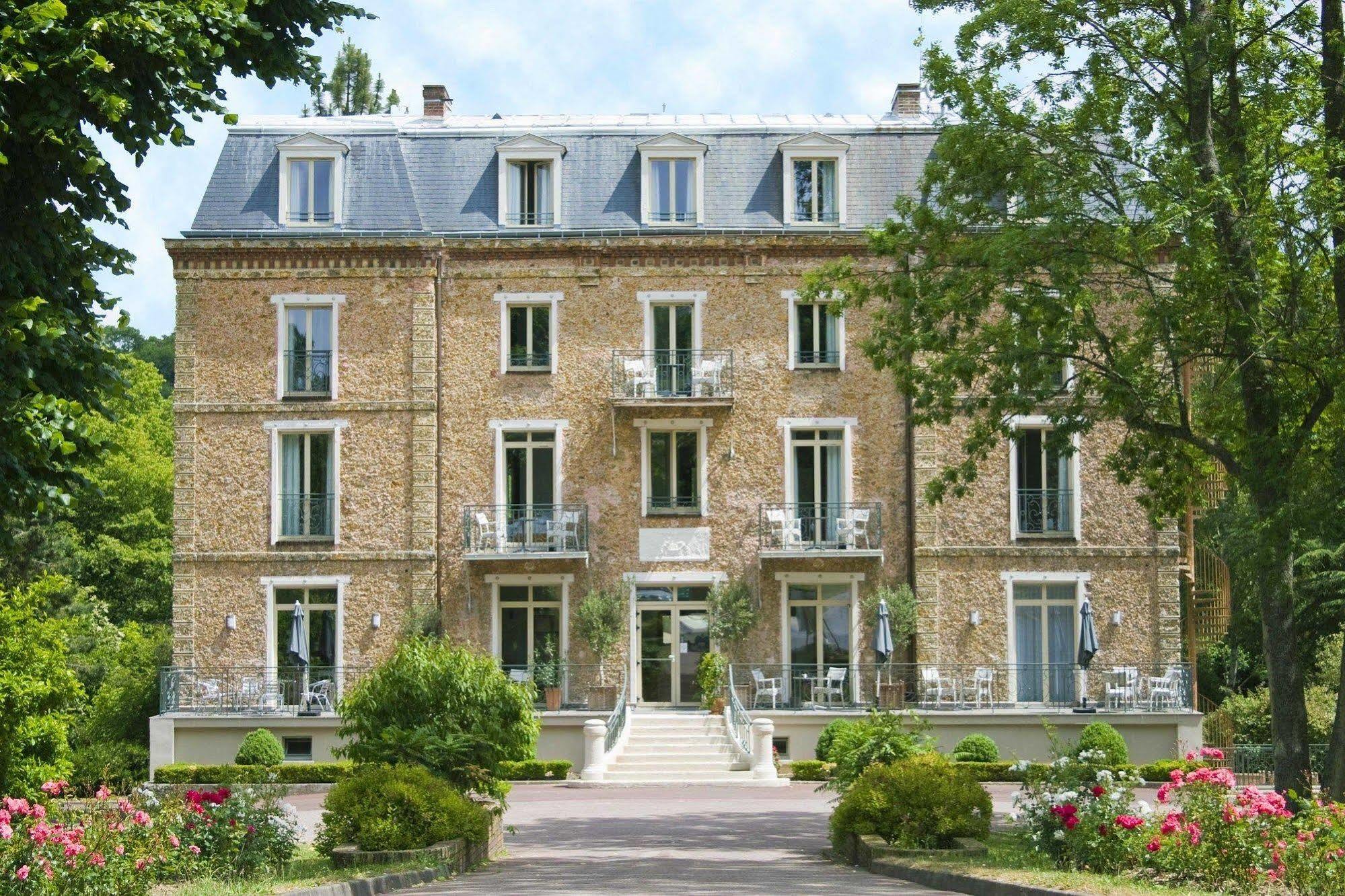 Logis Hotel & Restaurant - Le Manoir De Sauvegrain Saint-Lambert  Bagian luar foto